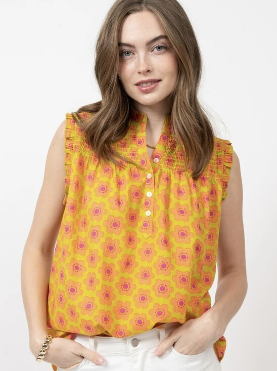ivy jane Tops - Ivy Jane Popping Flowers Top size S